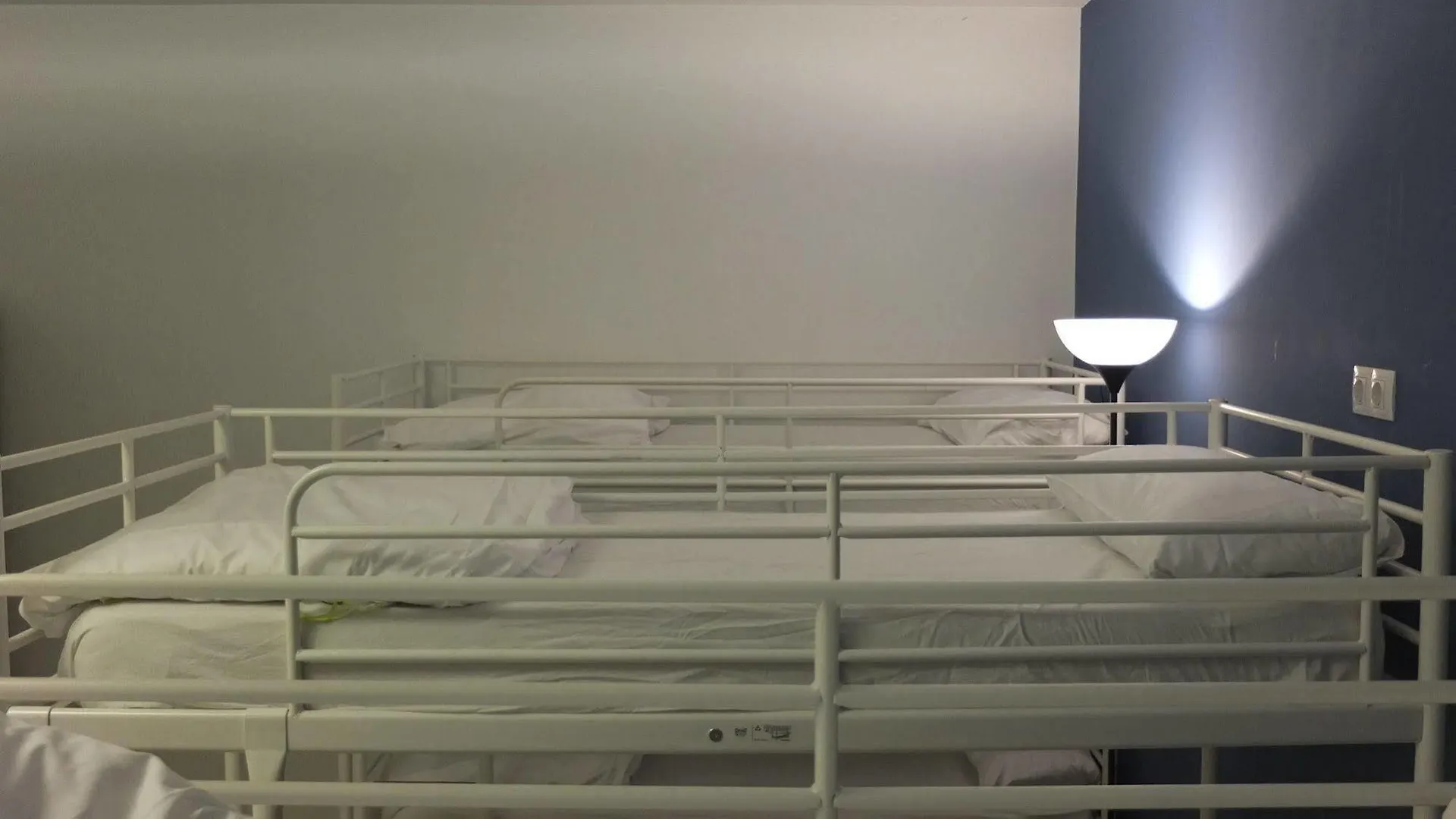 No Limit Barcelona Central Hostel